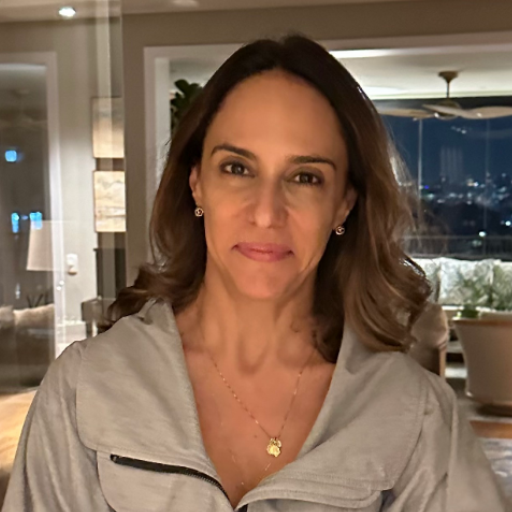 Patrícia R.